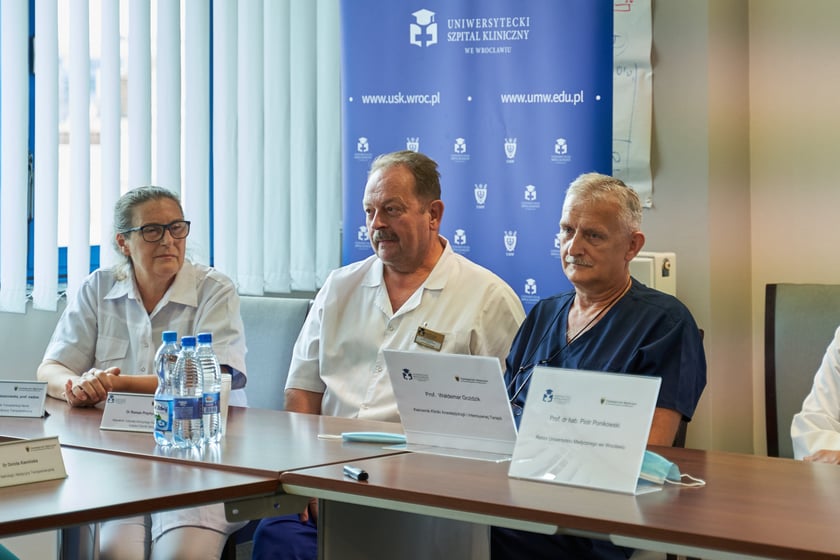 Konferencja z okazji pionierskiego zabiegu w USK we Wrocławiu
