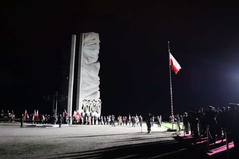 Uroczyste obchody 83. rocznicy wybuchu II wojny światowej na Cmentarzu Żołnierzy Polskich we Wrocławiu