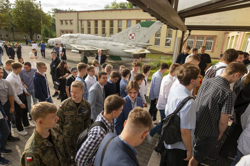 Rozpoczęcie roku szkolnego 2022/2023 w Lotniczych Zakładach Naukowych