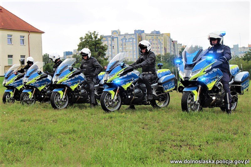 Dolnośląscy policjanci drogówki otrzymali motocykle BMW R1250 RT