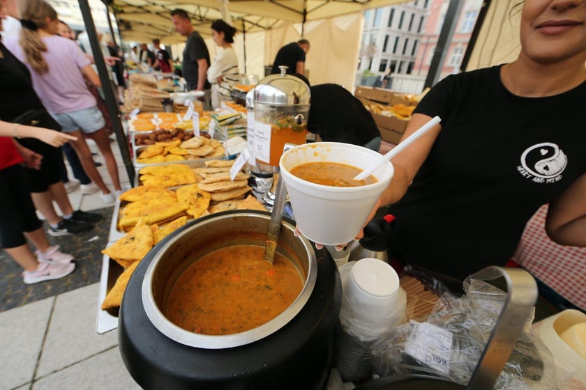 Festiwal Pierogów Świata 2022 na pl. Nowy Targ we Wrocławiu