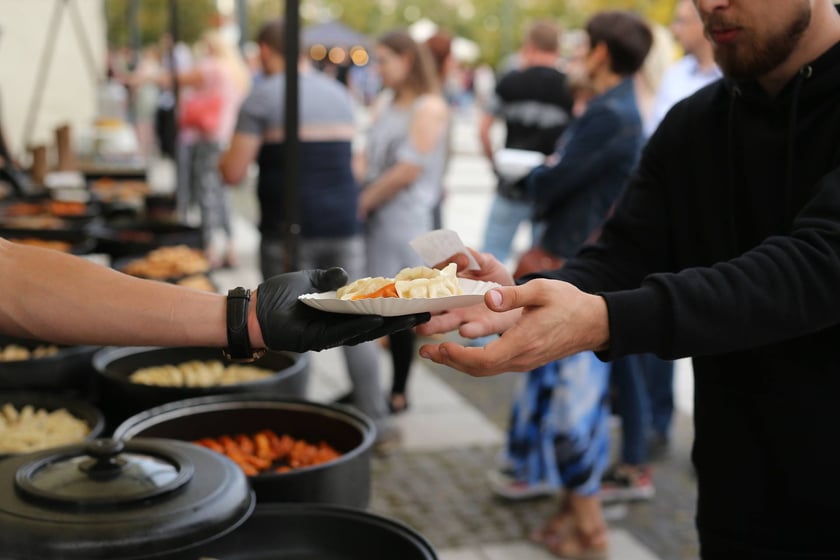 Festiwal Pierogów Świata 2022 na pl. Nowy Targ we Wrocławiu