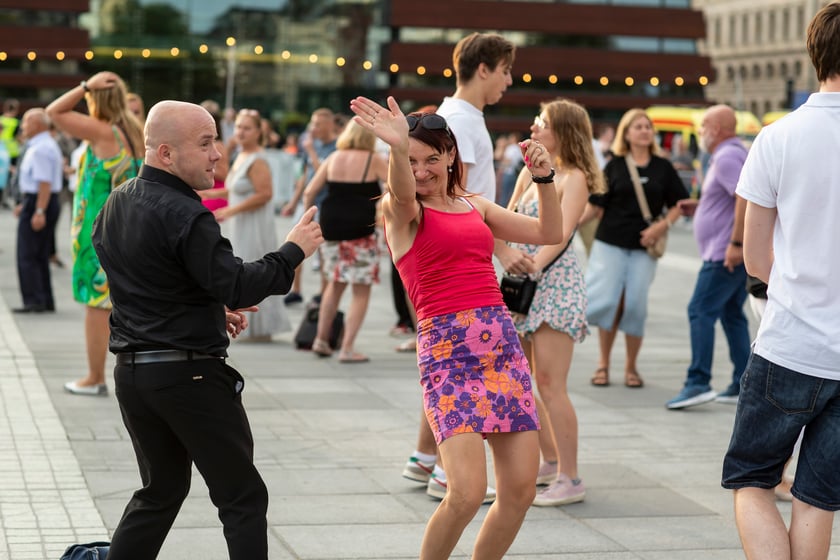 Wrocławska Potańcówka na placu Wolności