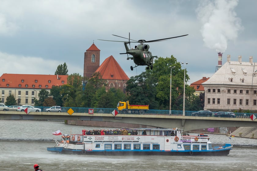 Ćwiczenia straży pożarnej we Wrocławiu ODRA 2022