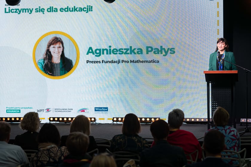 Na zdjęciu: konferencja ?Liczymy się dla edukacji?