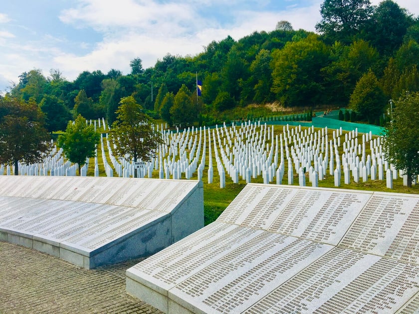 Pomnik ofiar mordu w Srebrenicy