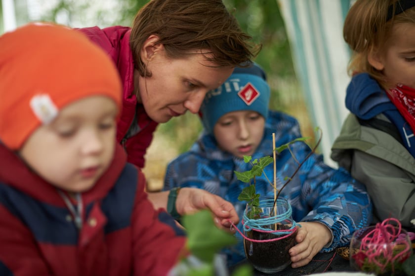 Projekt Grow Green. Warsztaty ogrodnicze, florystyczne, zabawy dla dzieci na osiedlu Ołbin