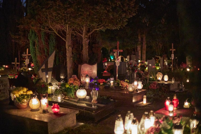 Cmentarz Grabiszyński - Wszystkich Świętych 2022