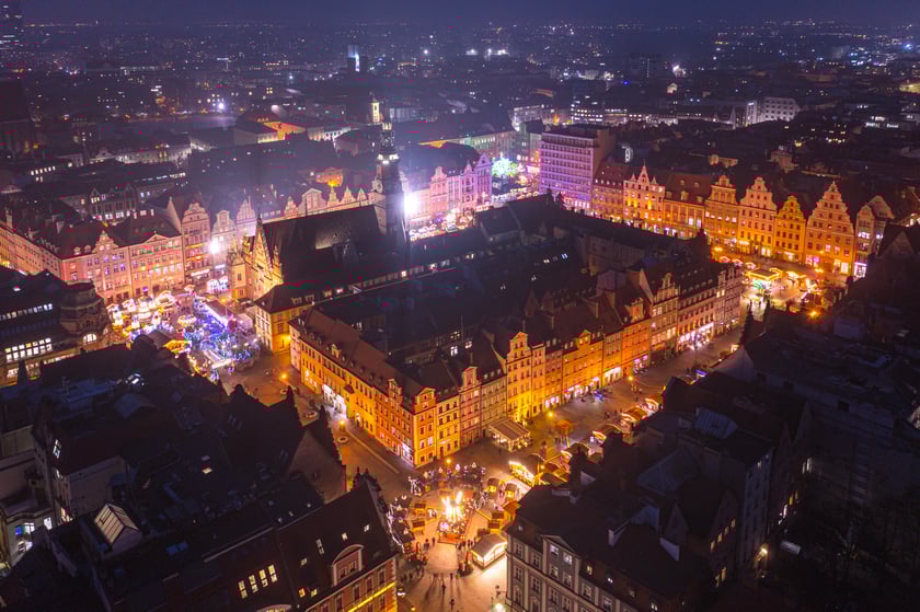 Jarmark Bożonarodzeniowy we Wrocławiu z lotu ptaka