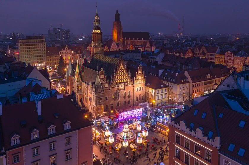 Jarmark Bożonarodzeniowy we Wrocławiu z lotu ptaka