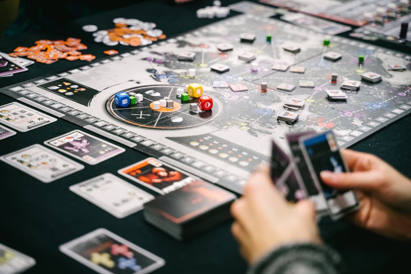 Wrocławski Festiwal Gier Planszowych Gratislavia - na zdjęciu uczestnicy oraz gry planszowe