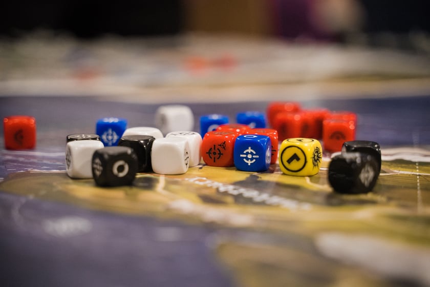 Wrocławski Festiwal Gier Planszowych Gratislavia - na zdjęciu uczestnicy oraz gry planszowe