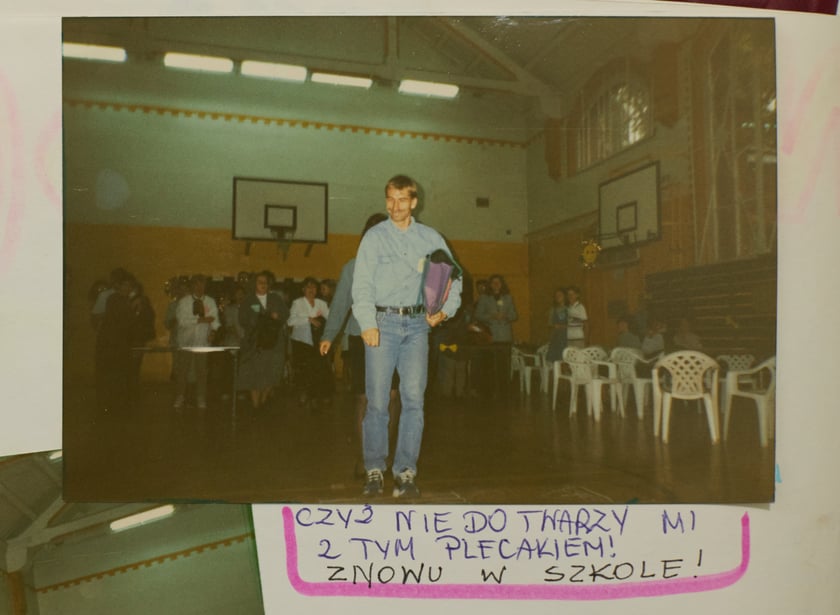 Archiwalne zdjęcia uczniów pochodzą z kronik SP nr 1 we Wrocławiu