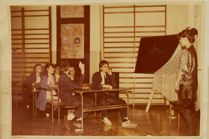 Archiwalne zdjęcia uczniów pochodzą z kronik SP nr 1 we Wrocławiu