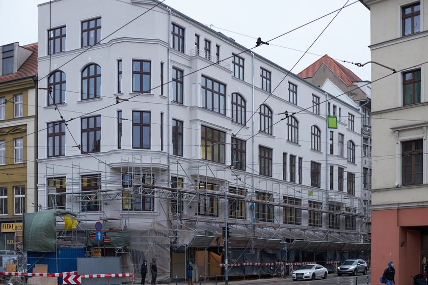 Zabytkowa kamienica pod adresem ul. Krupnicza 2-4