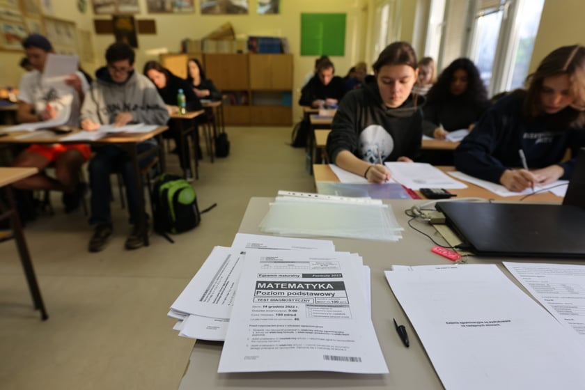 Matura próbna z matematyki - XV LO we Wrocławiu