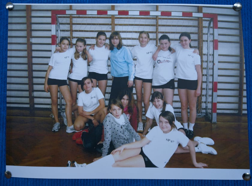 Zdjęcia z kronik szkolnych SP nr 97 we Wrocławiu