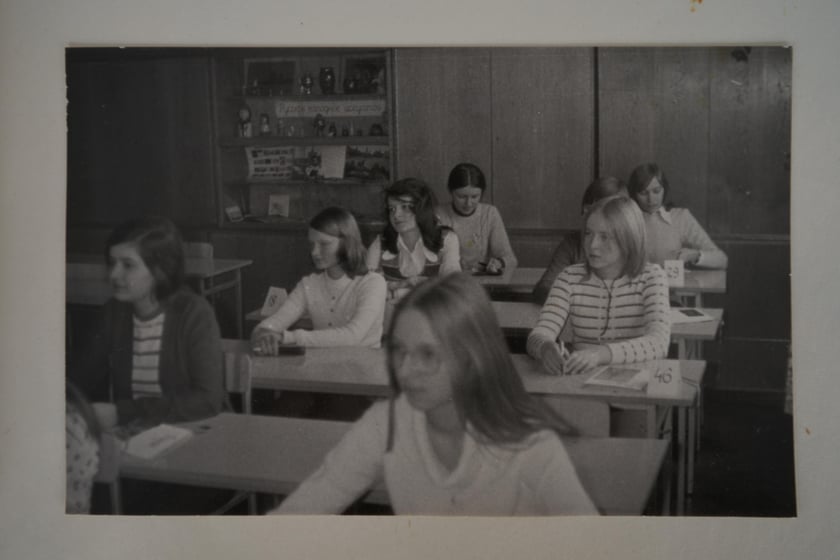 Zdjęcia z kronik szkolnych SP nr 97 we Wrocławiu