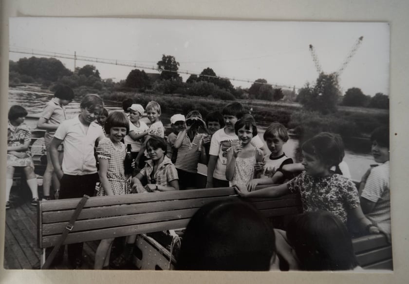 Zdjęcia z kronik szkolnych SP nr 97 we Wrocławiu
