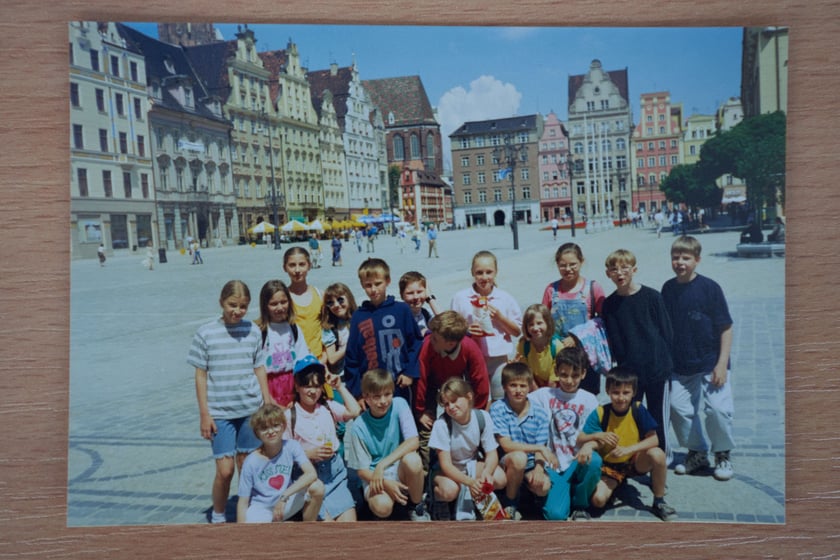 Zdjęcia z kronik szkolnych SP nr 97 we Wrocławiu