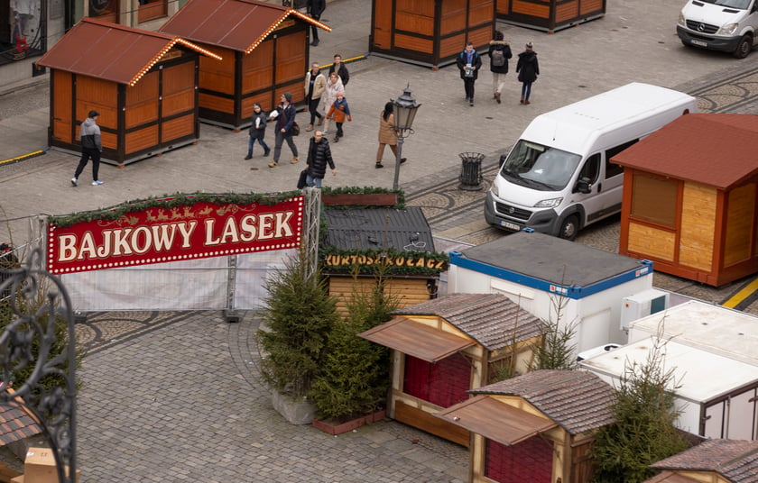 Rozbiórka Jarmarku Bożonarodzeniowego, Wrocław, 2 stycznia 2023
