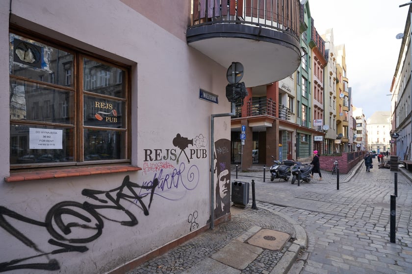 Pub Rejs przy ul. Kotlarskiej i Więziennej