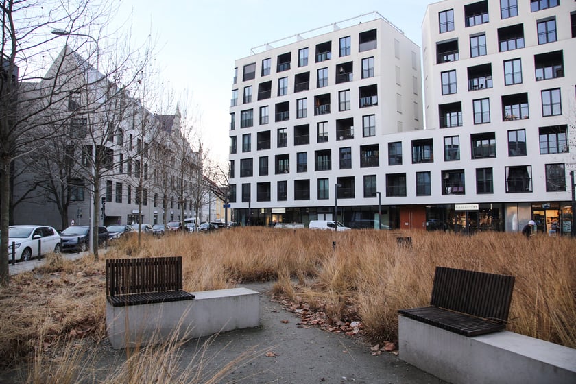 Nadodrzańskie bulwary w centrum miasta wyremontowano ostatnio w wielu miejscach