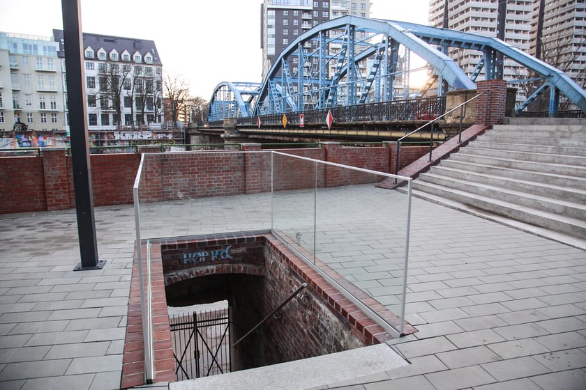 Nadodrzańskie bulwary w centrum miasta wyremontowano ostatnio w wielu miejscach