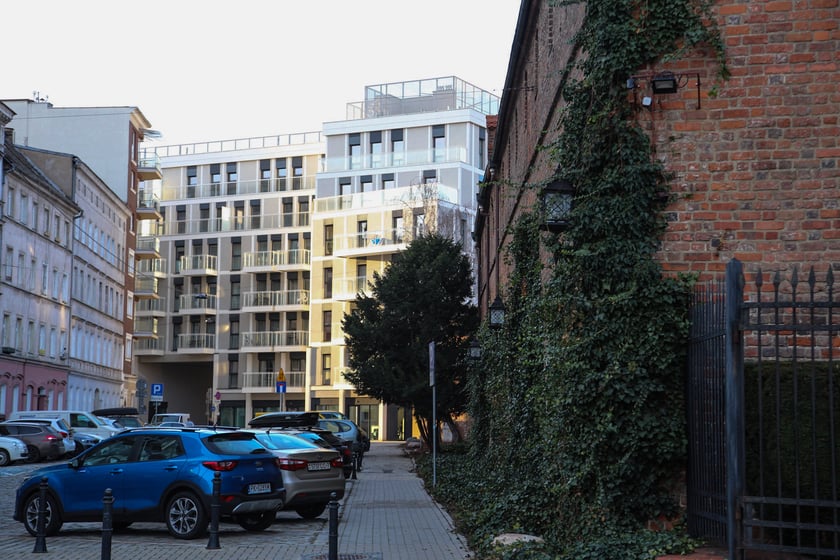 Nadodrzańskie bulwary w centrum miasta wyremontowano ostatnio w wielu miejscach