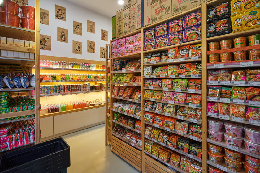 W Okashi na Malarskiej 25 znajdziemy specjały z azjatyckich sklep&oacute;w