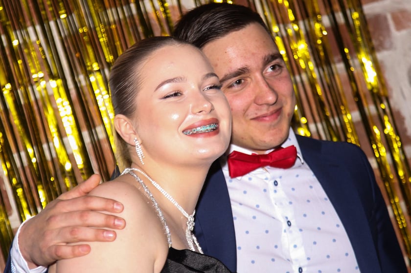 Na zdjęciu uczniowie Liceum Sztuk Plastycznych im. Stanisława Kopystyńskiego przy ul. Piotra Skargi we Wrocławiu podczas studni&oacute;wki Starym Klasztorze &ndash; 21 stycznia 2023 r.