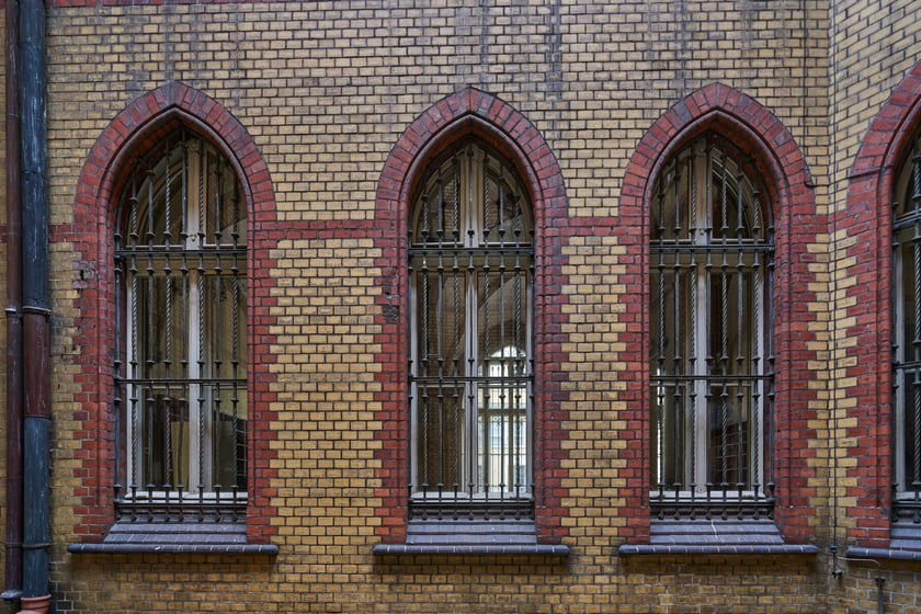 Budynek dawnej Biblioteki Uniwersyteckiej przy ul. Szajnochy we Wrocławiu