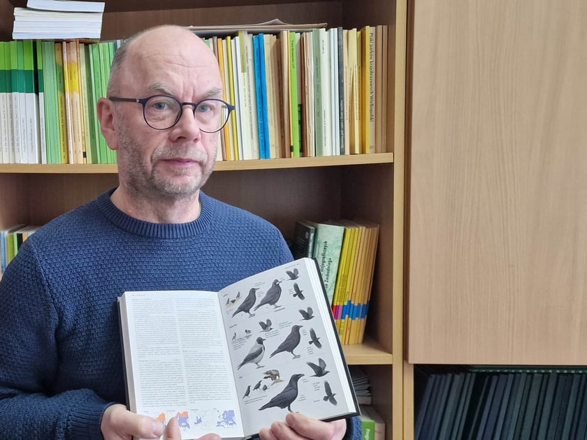 prof. dr hab.  Cezary Mitrus  z Instytutu Biologii Środowiskowej Uniwersytetu Przyrodniczego we Wrocławiu