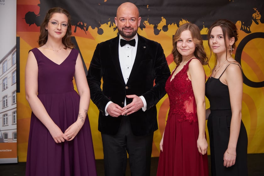 Na zdjęciu bal studni&oacute;wkowy IV LO 11.02.2023 r.
