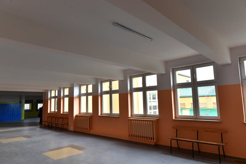 Koniec remontu w ZSP nr 6 przy ul. Gałczyńskiego we Wrocławiu