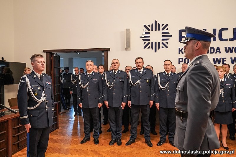 Ślubowanie nowych policjantów we Wrocławiu