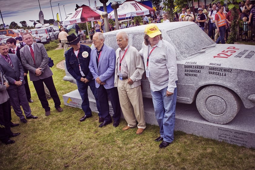 2013 rok - 40 rocznica pobicia trzech rekord&oacute;w prędkości przez Polskiego Fiata 125p