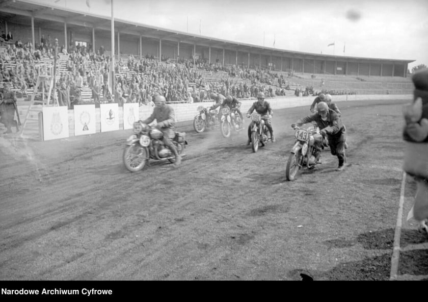 Zawody motocyklowe na Stadionie Olimpijskim, lata 1948-1953.