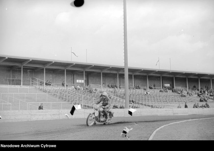 Zawody motocyklowe na Stadionie Olimpijskim, lata 1948-1953.