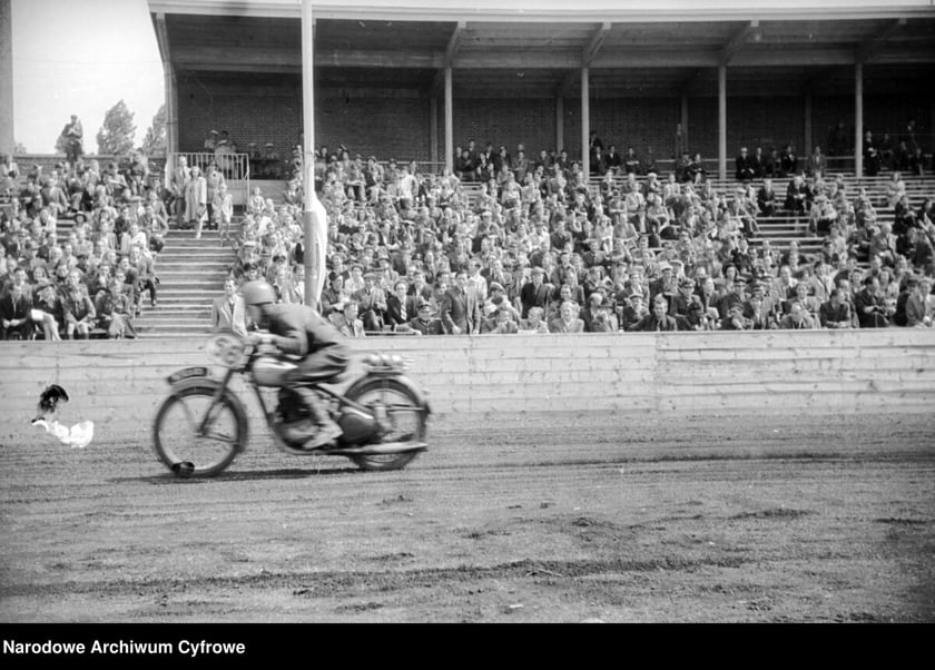 Zawody motocyklowe na Stadionie Olimpijskim, lata 1948-1953.
