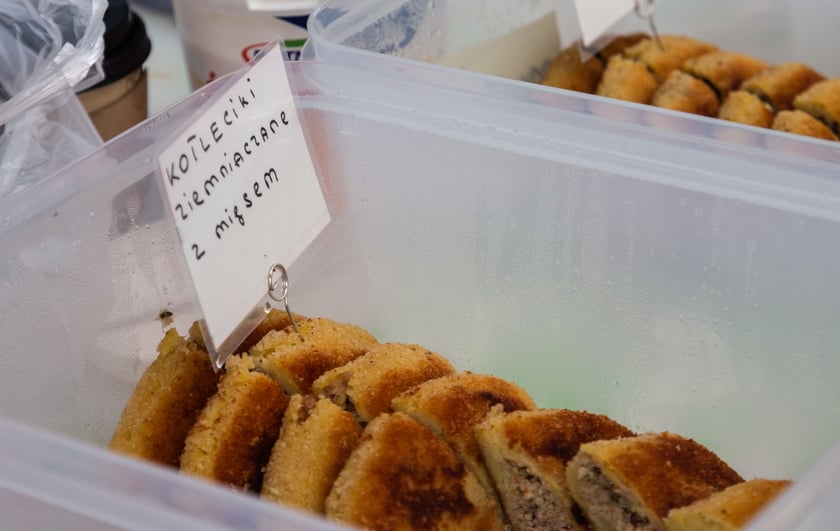 Oferta garmażeryjna dostępna na Bazarze Komandor