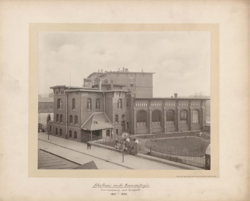 szkoła przy nieistniejącej już ulicy Mgazinstrasse, 1895-1896