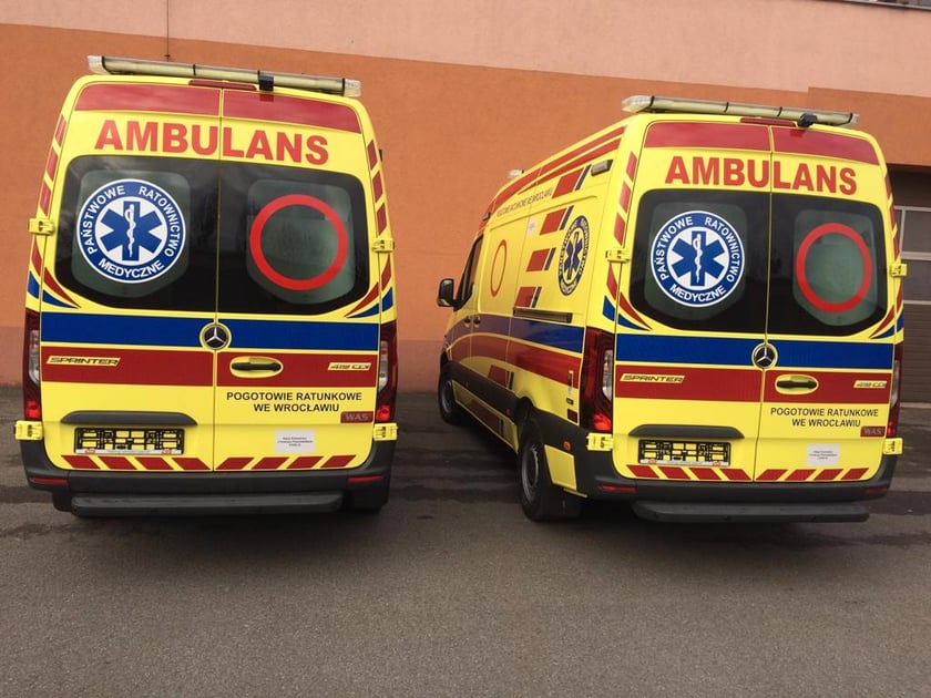 Nowe ambulanse pogotowia we Wrocławiu