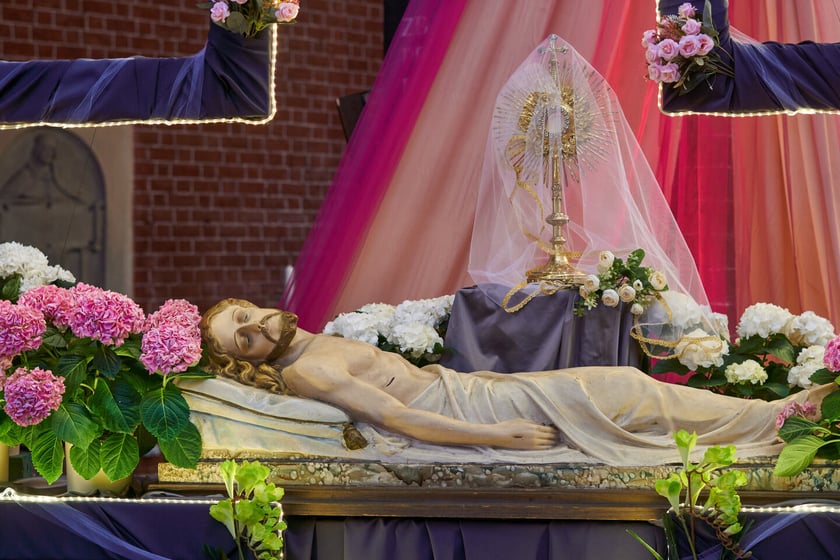 Gr&oacute;b Pański w polskokatolickiej katedrze św. Marii Magdaleny