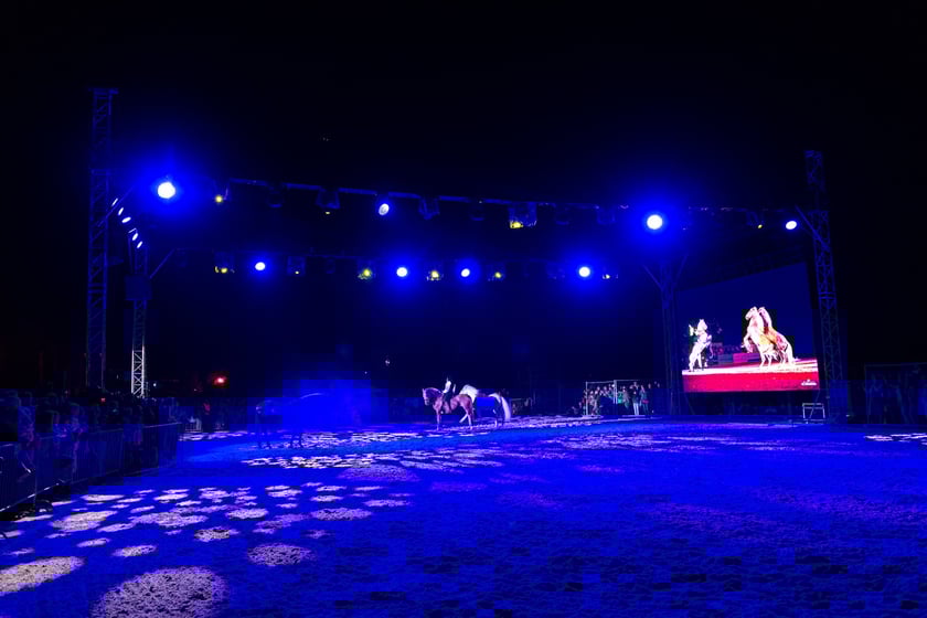 Zdjęcia Wiktora Rzeżuchowskiego, fotografa i  instruktora jazdy konnej