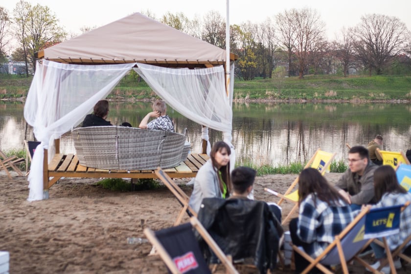 Otwarta plaża miejska ,,Prosto z mostu''