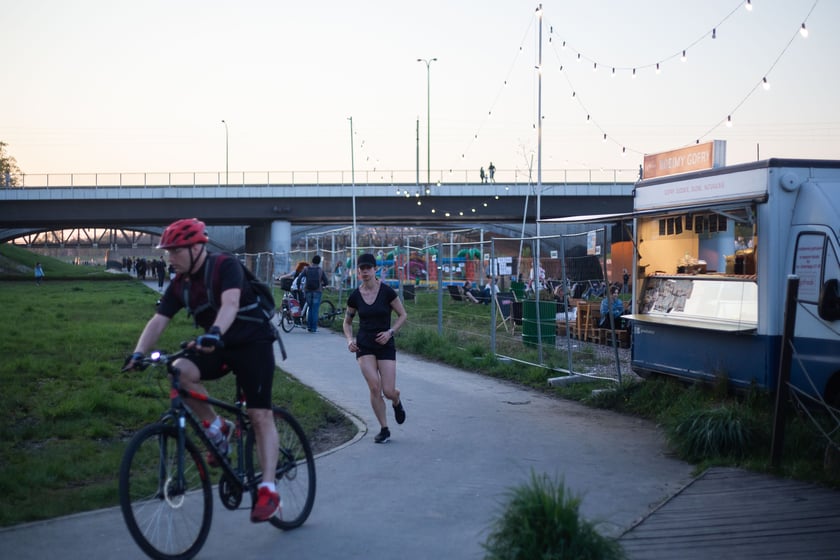 Otwarta plaża miejska ,,Prosto z mostu''