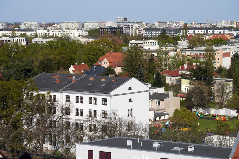 Panorama Wrocławia z perspektywy Krzyków - maj 2023