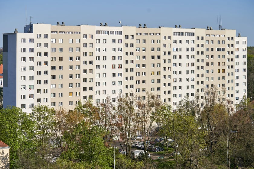 Panorama Wrocławia z perspektywy Krzyków - maj 2023