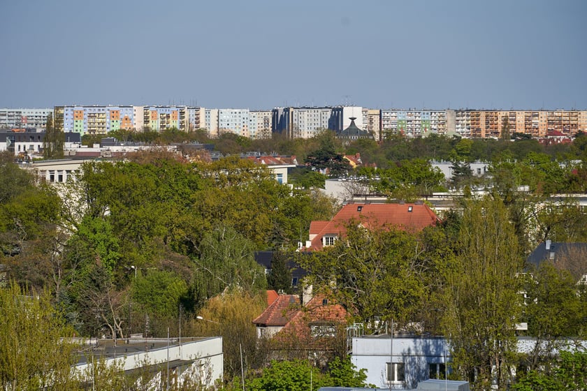 Panorama Wrocławia z perspektywy Krzyków - maj 2023